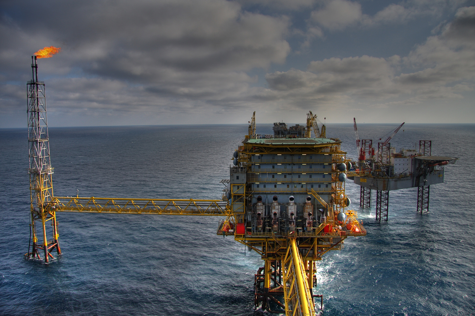 Oil & Gas Sensing, Switching and Resistive Solutions