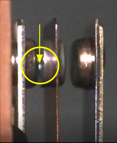 Bounce arc on contact closing